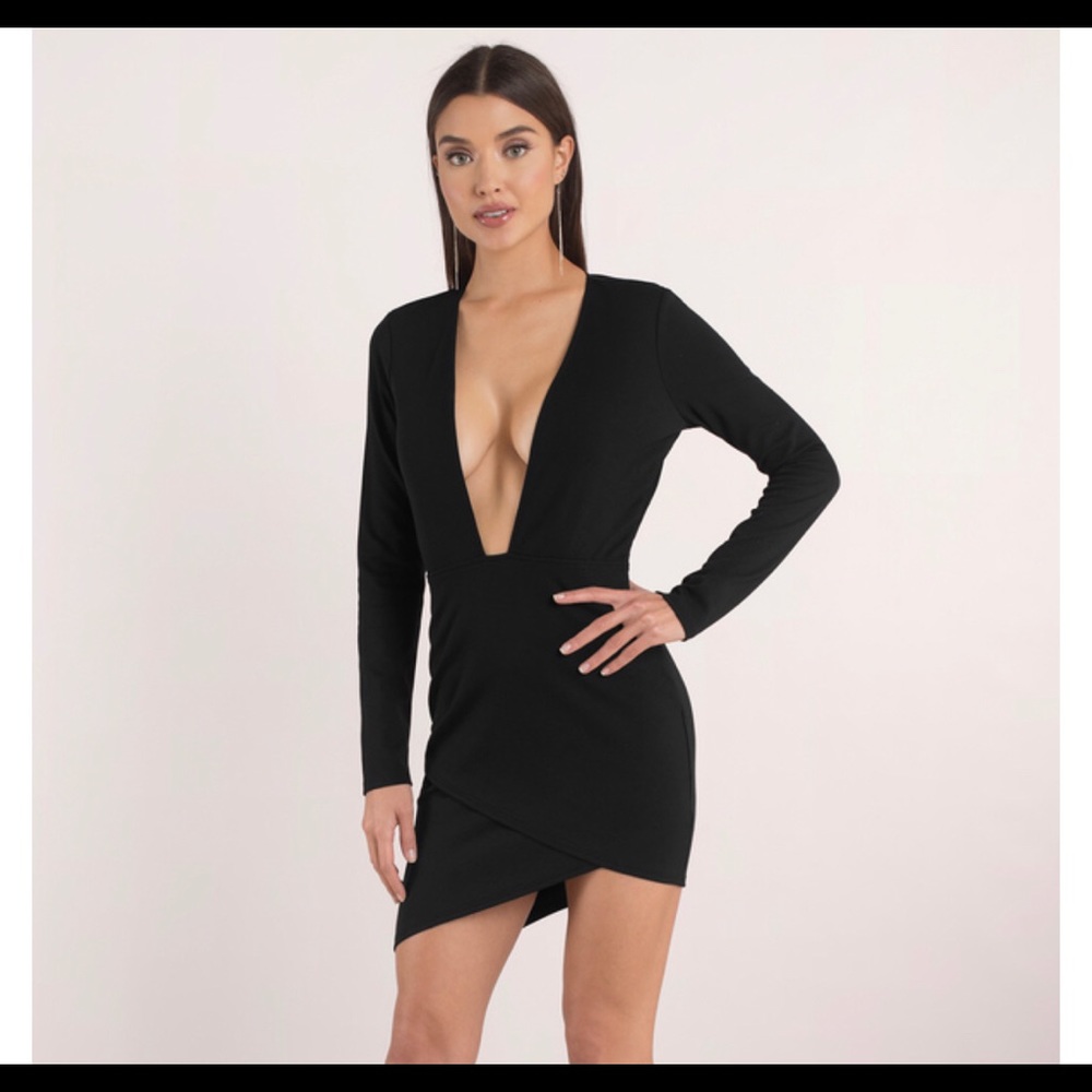 NWT Tobi Plunging Bodycon Longsleeve Dress